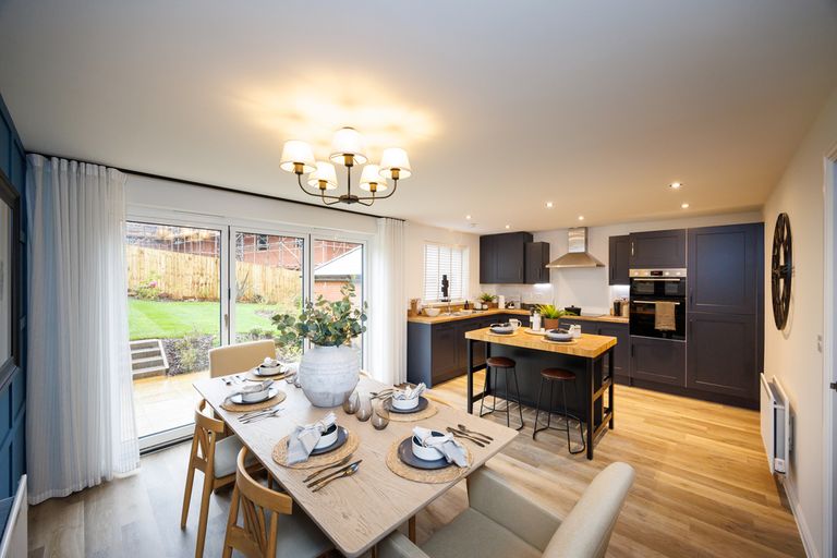 Property 1 of 8. Cp_Hr_Showhomes_42