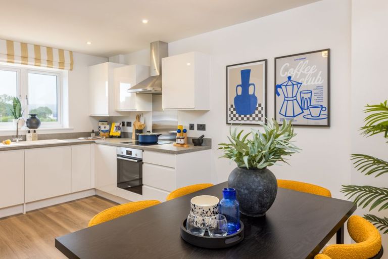 Property 3 of 5. Evesham Kitchen / Dining