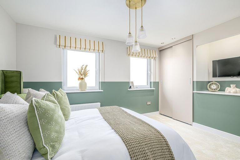 Property 1 of 13. With En Suite Bathroom