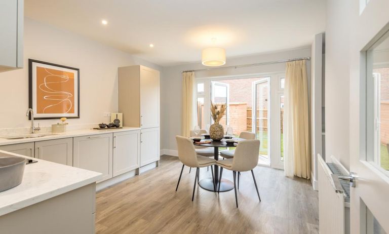 Property 3 of 8. Dandara - Zoopla -