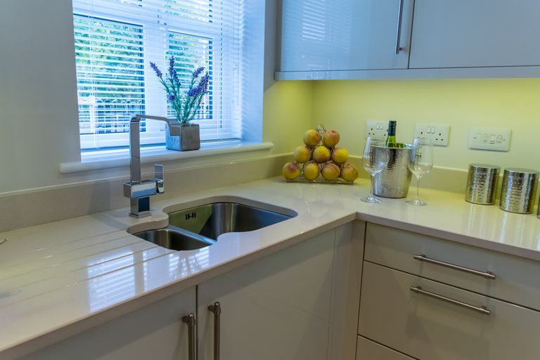 Property 1 of 10. Kitchen