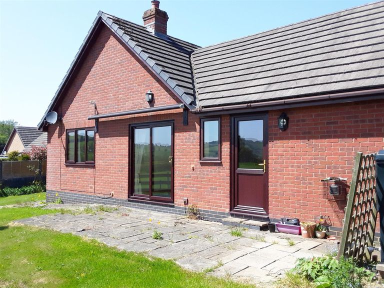 3 bed detached bungalow for sale in Lords Land, Whitton, Knighton LD7