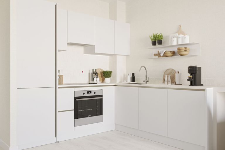 Property 3 of 6. Royal Gateway 1-Bed Kitchen
