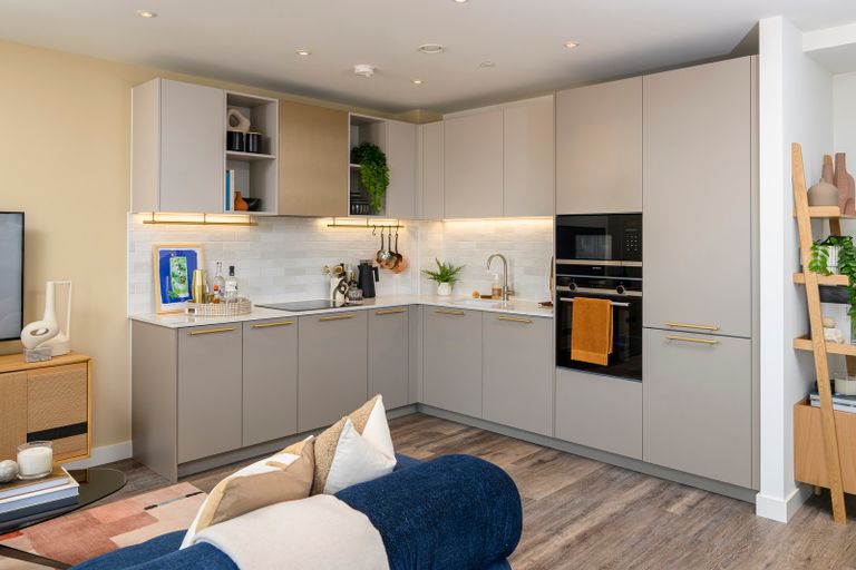 Property 2 of 22. Sshowhome - Kitchen