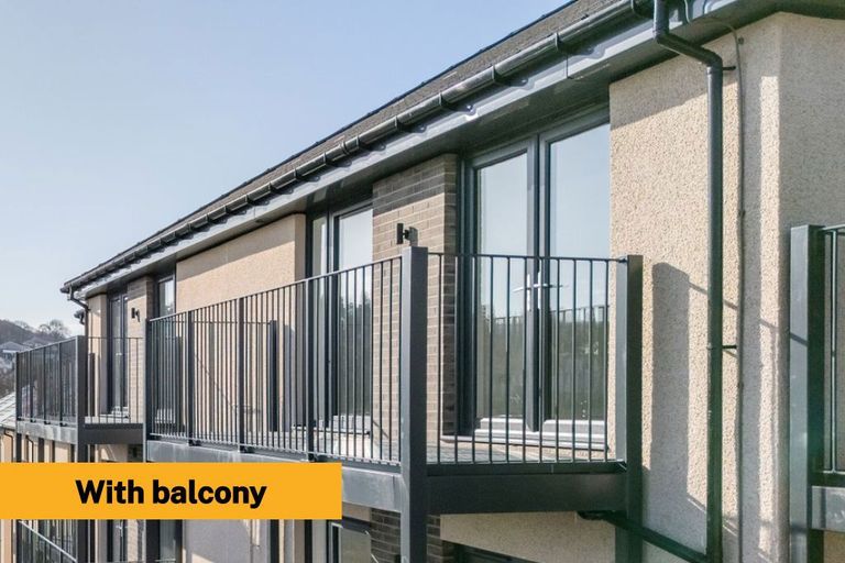 Property 3 of 10. St Crispin's Court