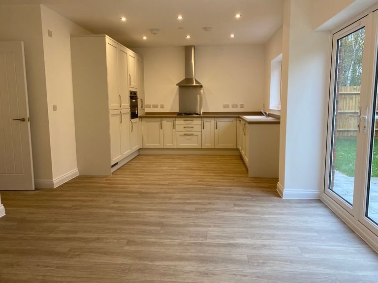 Property 3 of 20. Ktchen Diner