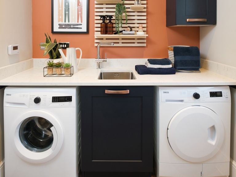 Property 3 of 9. The Oxford Lifestyle - Utility