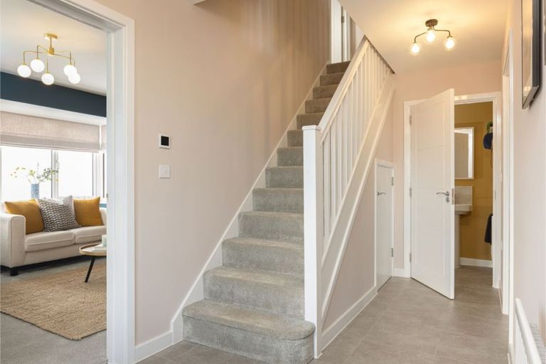 Property 2 of 10. Chesham Hallway