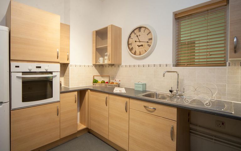 Property 1 of 10. Kitchen