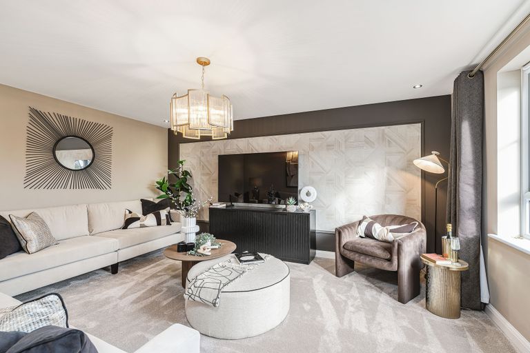 Property 3 of 10. The Balloch