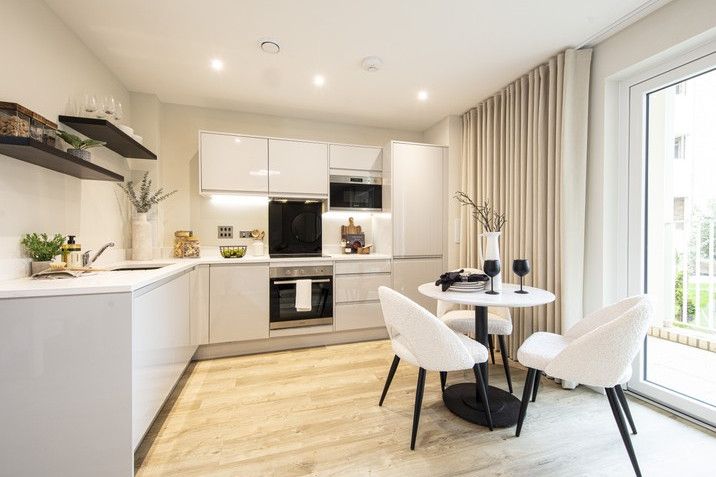 Property 3 of 14. Vb5272737 Www.Andrewhendry.Com31 716x515