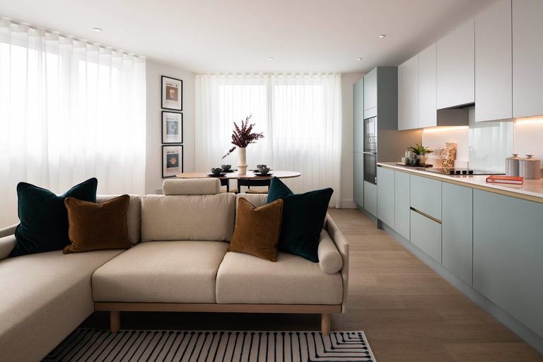 Property 2 of 21. Images