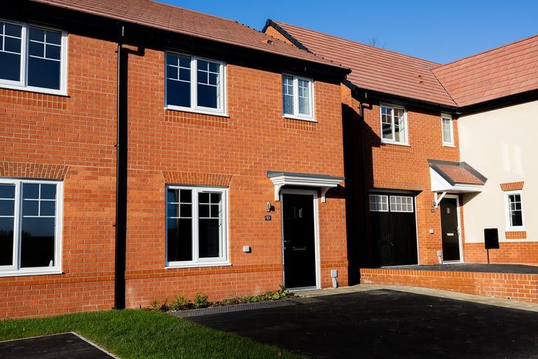 Property 1 of 13. Coed Issa Gosford