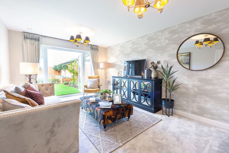 Property 3 of 9. 5 Bedroom Manning Lounge