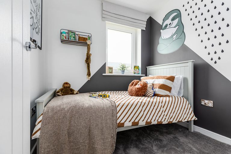 Property 1 of 9. Typical Photography