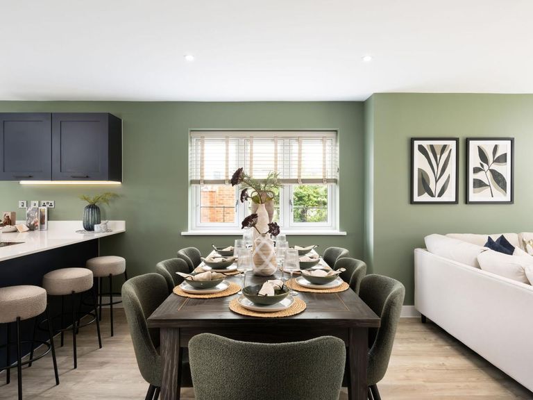 Property 2 of 16. The Bluebell, Number 101