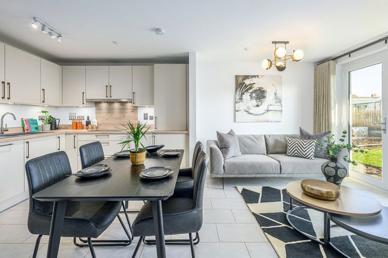 Property 1 of 11. St Crispin's Court