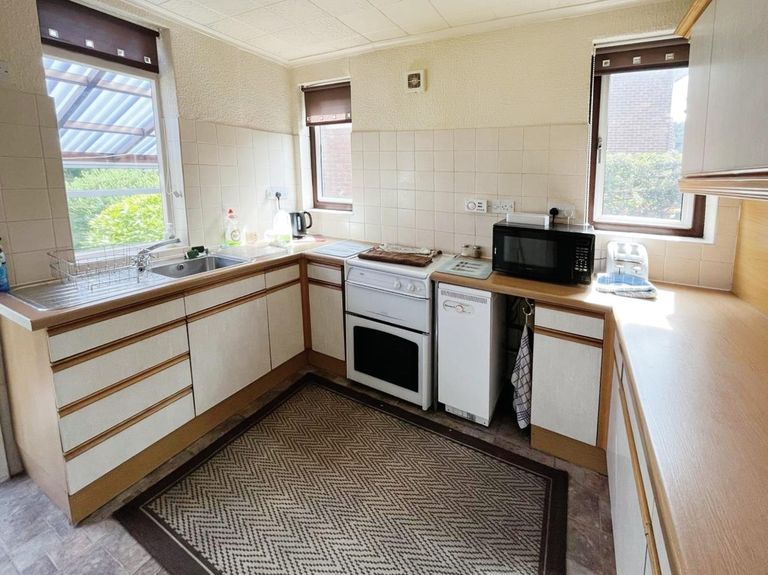 3 bed detached house for sale in Windsor Road, Mansfield NG18 Zoopla