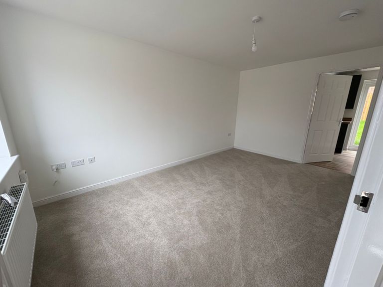 Property 3 of 11.