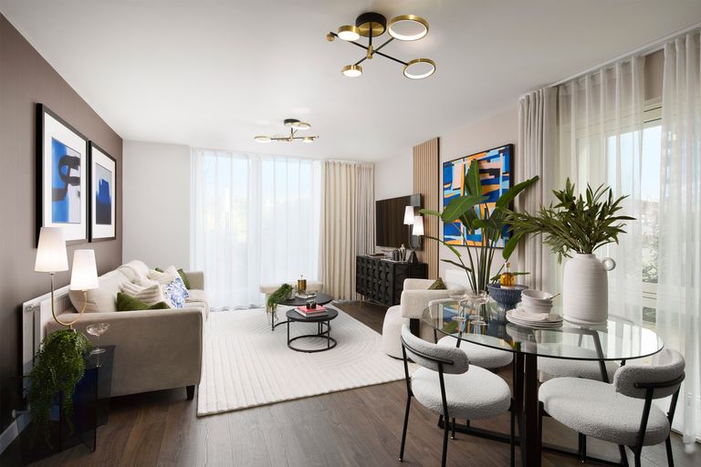 Property 2 of 6. Living Area - Show Apartment