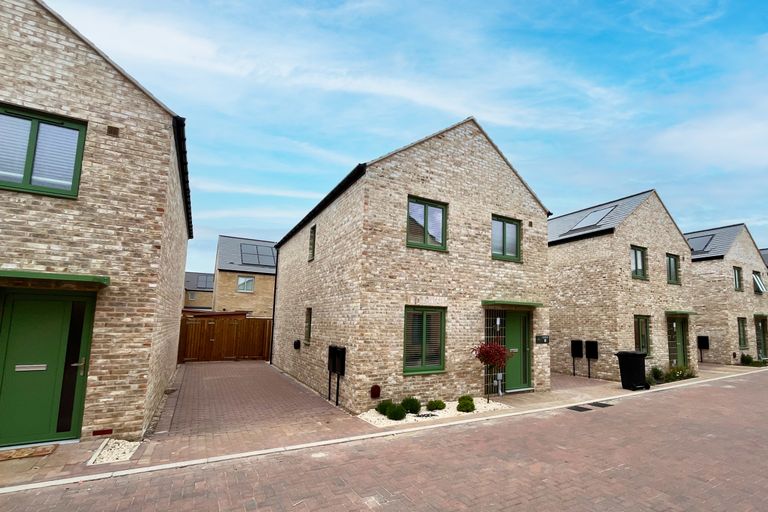 Property 1 of 6. Kimbolton