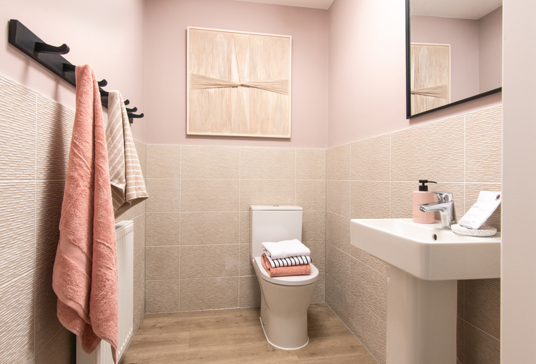 Property 3 of 9. Luccombe.WC