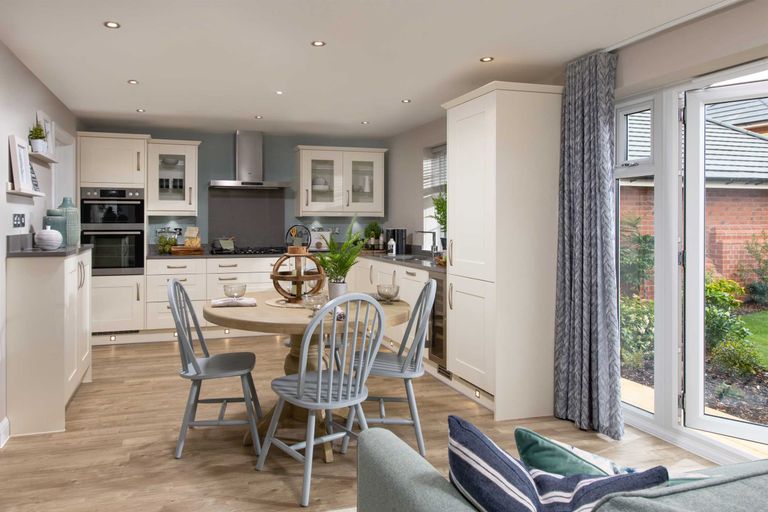 Property 2 of 8. Buckingham Kitchen