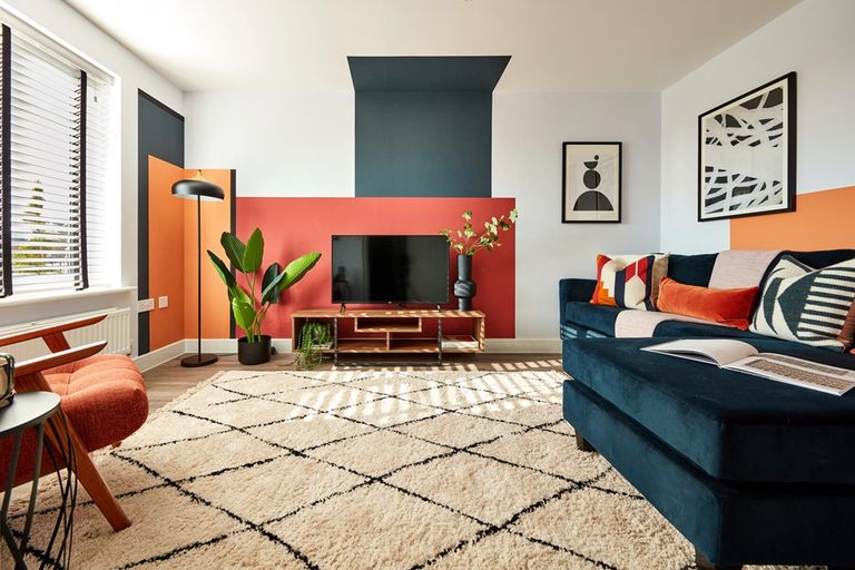 Property 3 of 9. Light And Spacious Lounge