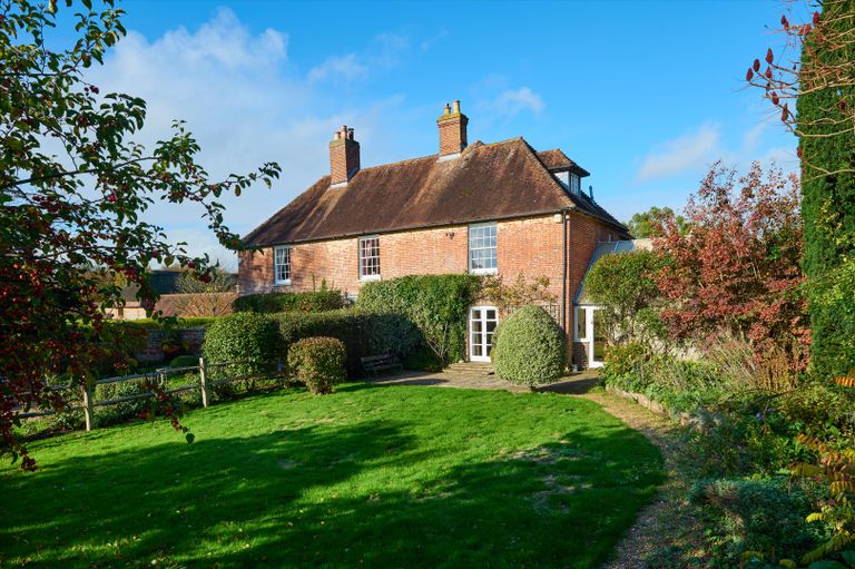 4 bed linkdetached house for sale in Pook Lane, East Lavant