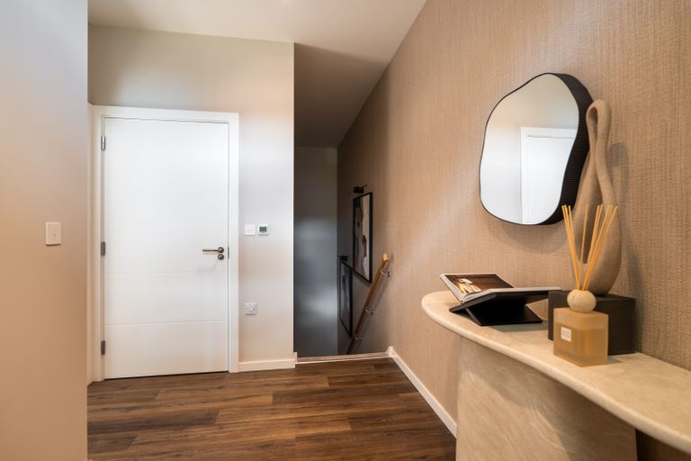 Property 2 of 31. Images