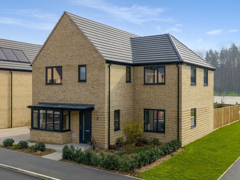 Property 1 of 13. The Langstone, Number 26