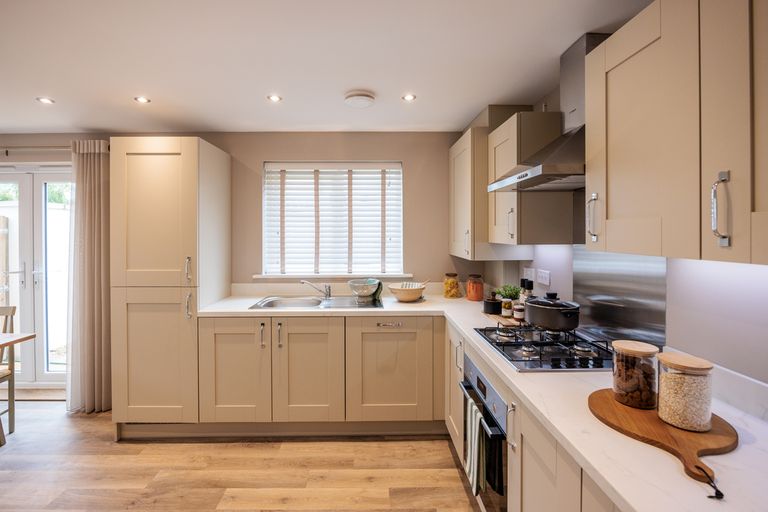 Property 3 of 9. Morvaviewsh_-22