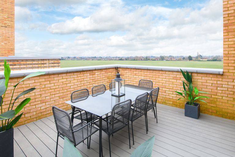 Property 3 of 6. Courtyard Penthouse Terrace