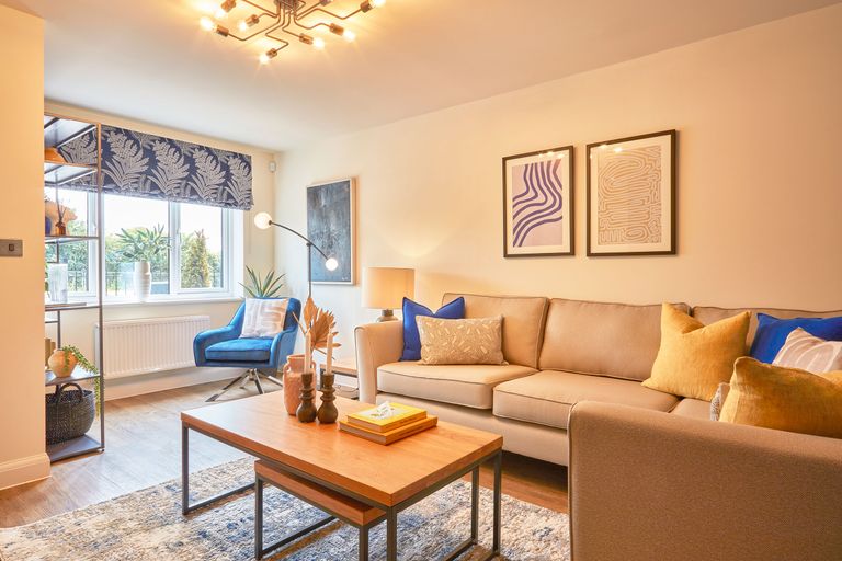 Property 2 of 7. Spacious Lounge In The Maidstone 3 Bedroom Home