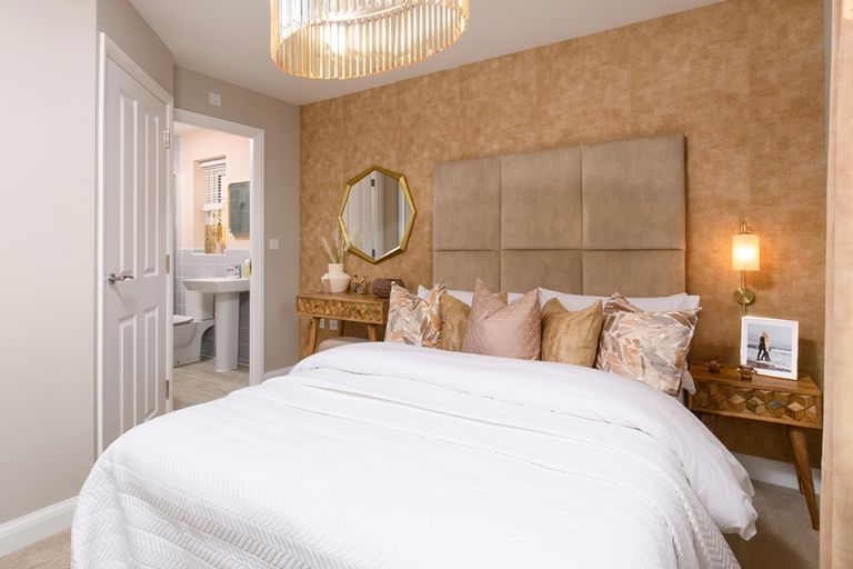 Property 3 of 8. Main Bedroom