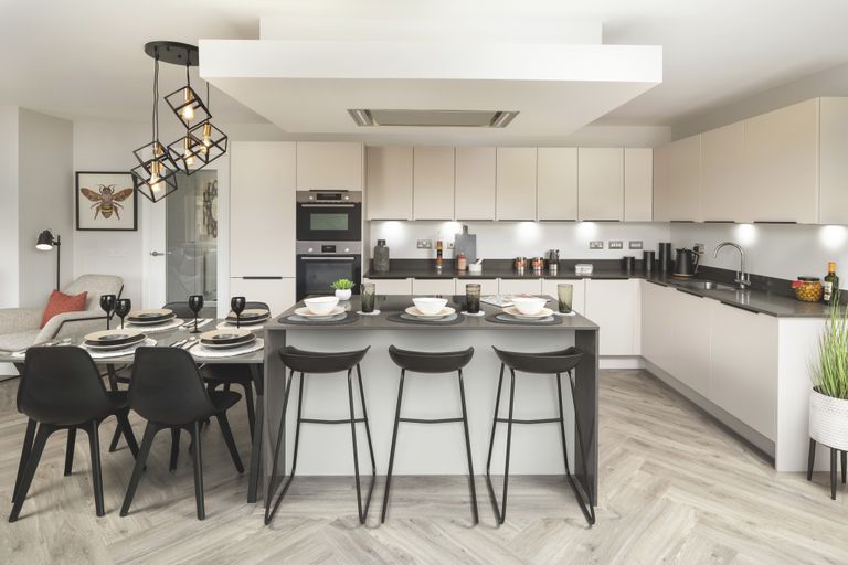 Property 3 of 15. Cornhill Village, Hamilton