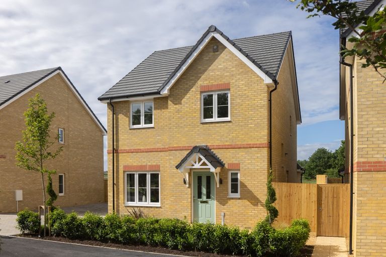Property 1 of 15. Randall Fields, Stotfold