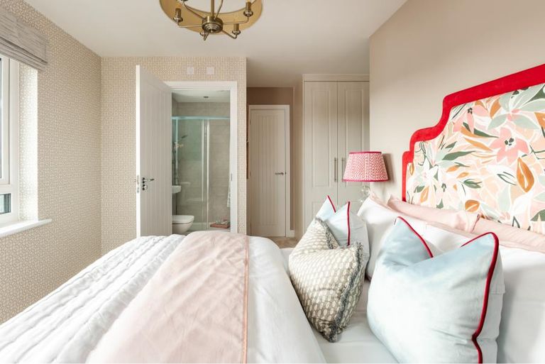 Property 1 of 12. With En Suite And Wall Space For A Wardrobe