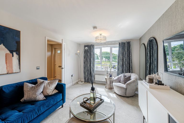Property 3 of 9. Lounge In The Inveraray