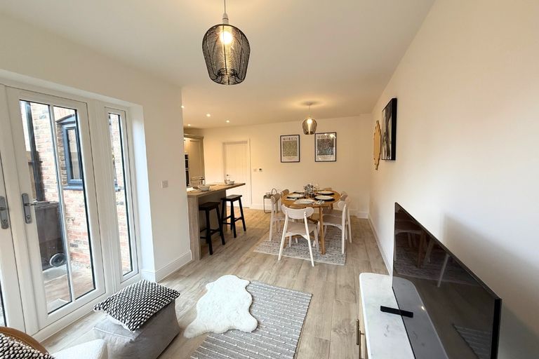 Property 3 of 10. Plot 17