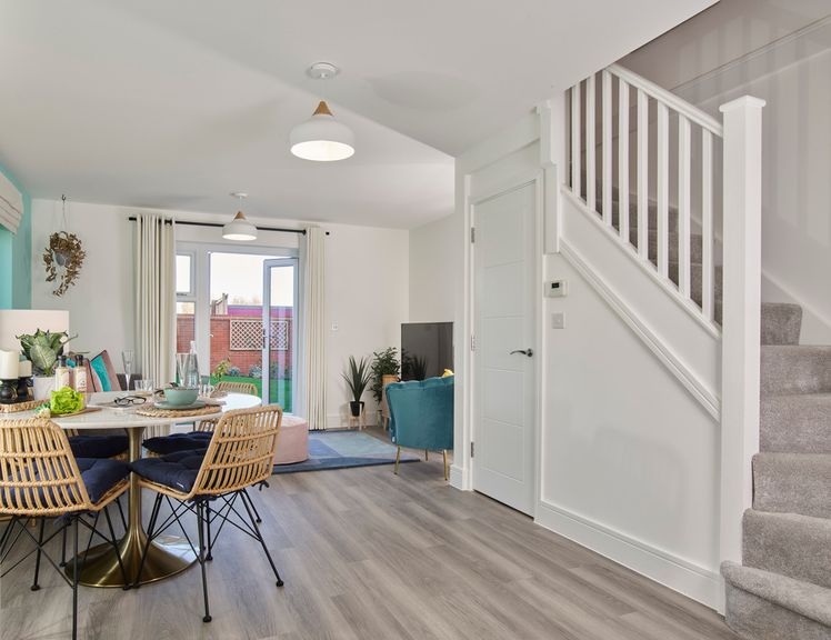 Property 2 of 7. 2201572-095