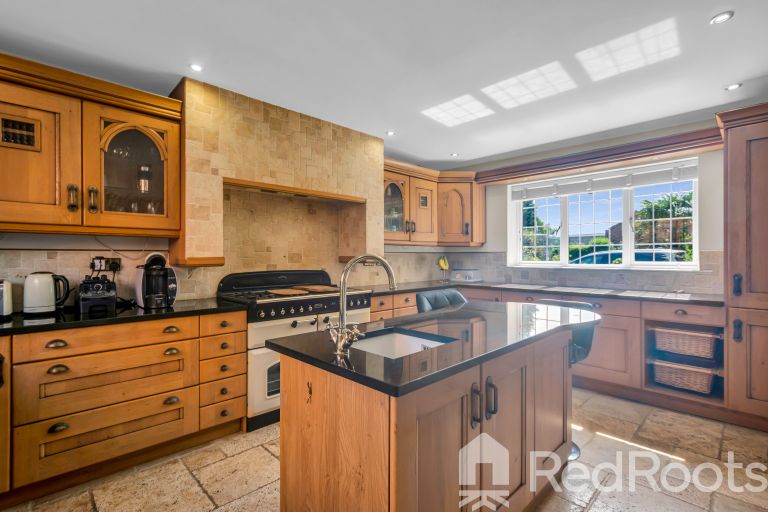 5 bed detached house for sale in Mill Lane, AdwickLeStreet, Doncaster