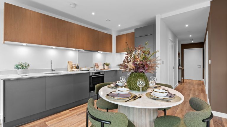 Property 3 of 8. Plot Image