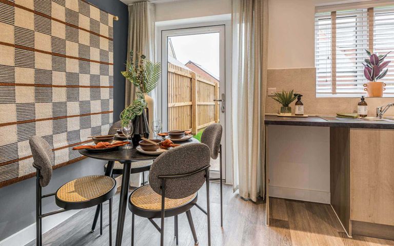 Property 3 of 11. Dining Area