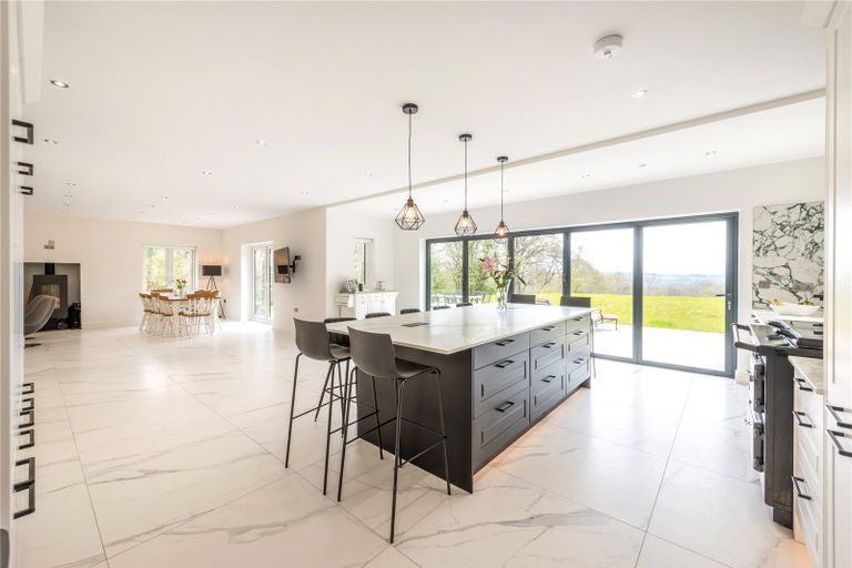 Property 3 of 36. Kitchen