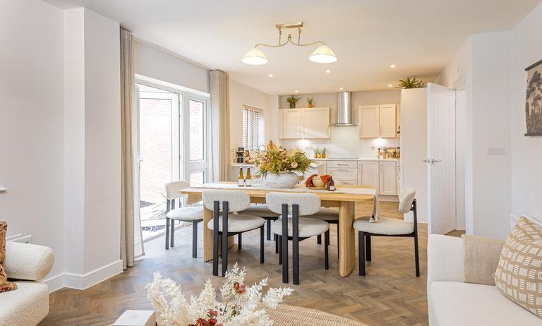 Property 3 of 8. Dandara - Zoopla -