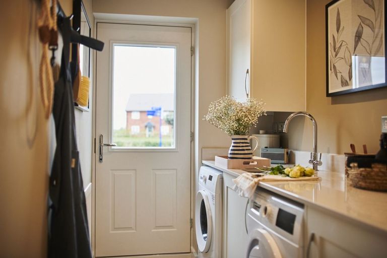 Property 3 of 6. Romsey