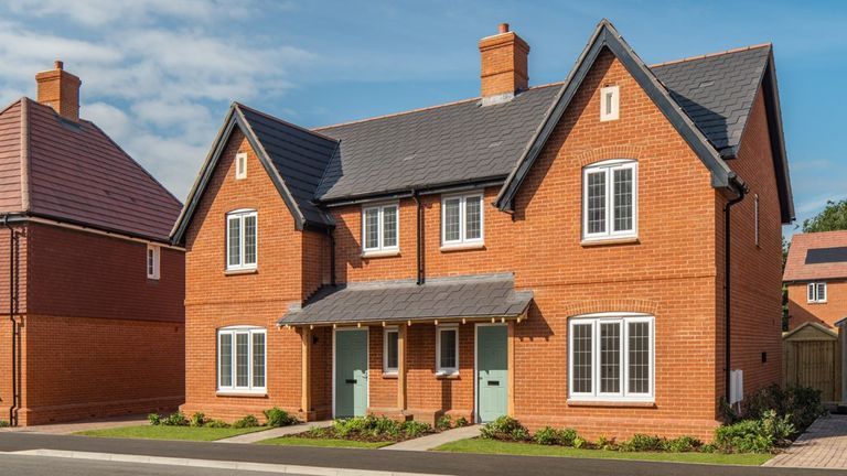 Property 1 of 10. Knightwood Chase, Fordingbridge