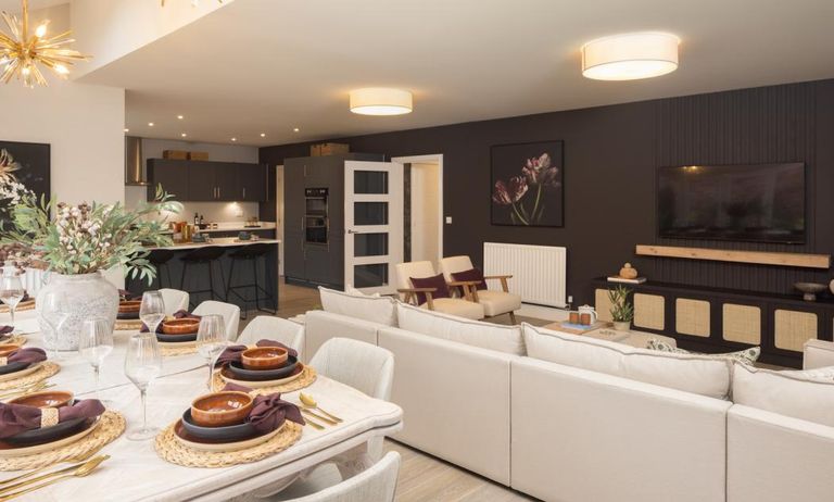 Property 3 of 8. Dandara - Zoopla -