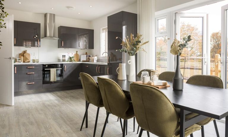 Property 2 of 7. Dandara - Zoopla -